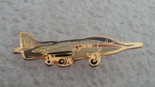 Pin avion combat fighter - s,