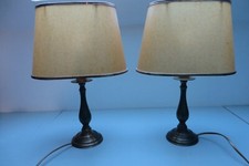 2 anciennes lampes bronze et abat jour en peau