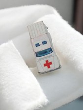 Véhicule miniature ancien