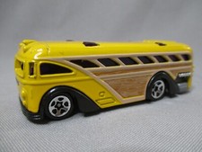 AL017 HOTWHEELS AUTOBUS