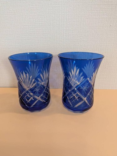 Ensemble tasses saké en - à,