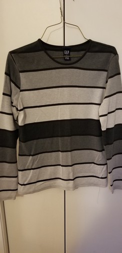 Gap women sweater size - women's,