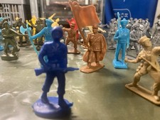Soldats en plastique vintage