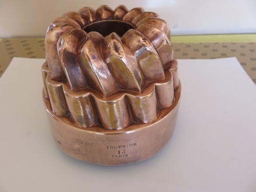 Ancien moule gâteau en - à,