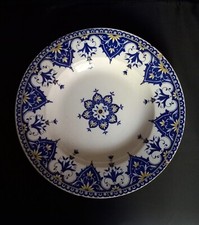 Assiette Ancienne SARREGUEMINES -Modèle CLUNY - Signé  U&C XIX ème