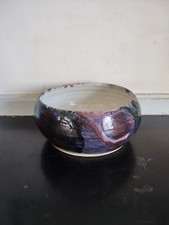 Plat en céramique rouge/bleu