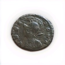 Centenionalis ou Nummus a la louve Romaine cuivre TB