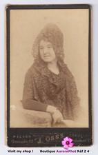 FEMME ESPAGNOLE AVEC COIFFE MANTILLE TRADITIONNELLE, CDV OSES à MALAGA -Z4