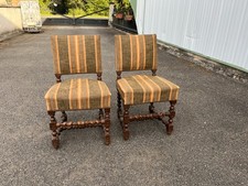 Paire de chaises anciennes