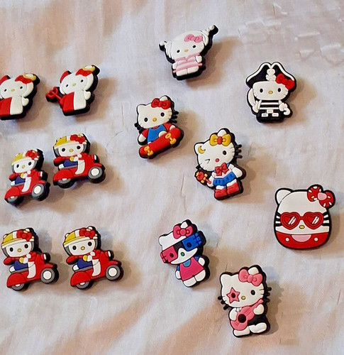 Lot hello kitty shoe - 13,
