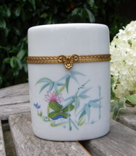 BOÎTE EN PORCELAINE DE