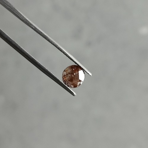 Diamant naturel taillé la - naturel, à