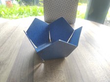 Coupelle / cache-pot en métal