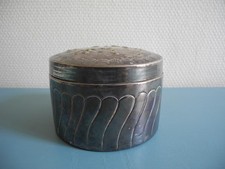 ancienne boîte ronde métal argenté coffret bijoux déco old silver metal box case