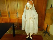 Ancienne robe de communiante avec ses accessoires