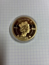 jolie médaille plaqué or