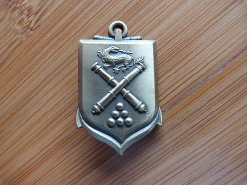 Insigne militaire pucelle - insigne,