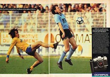 PUBLICITE ADVERTISING 054  1984  OLYMPUS OM30 appareil photo(2pa) spon RTL radio