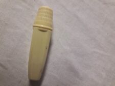 Cousette ancienne en plastique