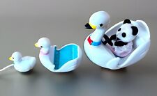 Sylvanian Families Cygnes Flotteurs Et Bébé Panda Epoch