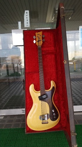 Mosrite bass pearl - mosrite, white