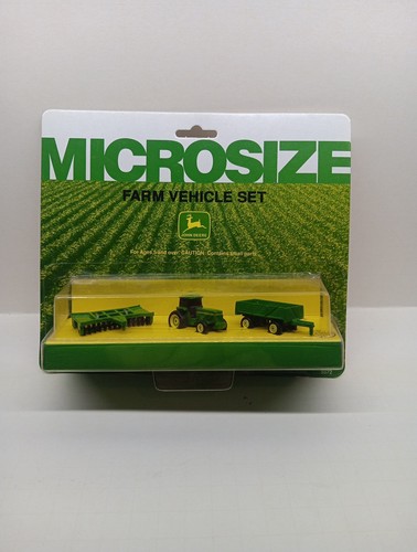 Ertl micro size john - ertl, deere