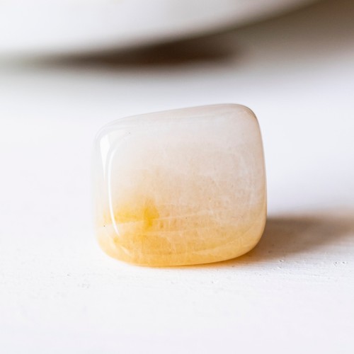 Jade jaune pierre - pierre, roulée
