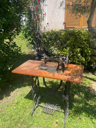 Machine coudre singer - machine, a
