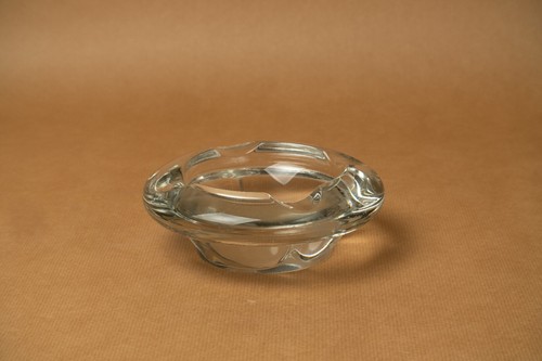 Coupe cendrier table rond - coupe,
