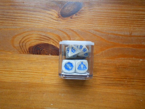 Blood bowl dice set dwarfs - bowl,