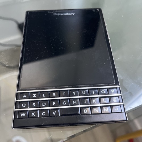Blackberry passport 32gb - -,