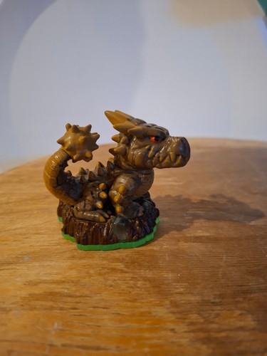 Skylander figurine bash core - bash,
