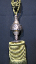 Embrasse à rideau en soie végétale naturelle verte et métal argenté (dispo 8)