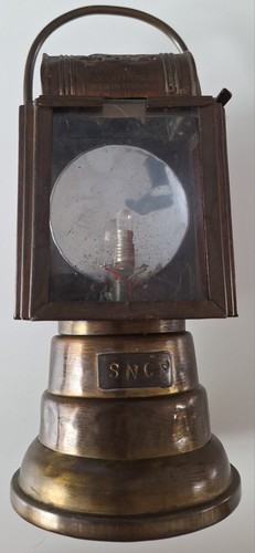 Lampe carbure à - à,