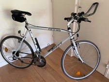 vtt giant  cadex 890i version limitée cadre carbone , non suspendu trés bon état