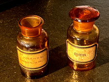 2 Anciens Petits Flacons de