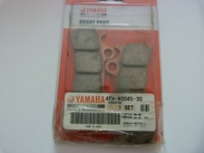 4FM-W0045-30-00 KIT DE PLAQUETTES DE FREIN Yamaha YZF750 FRZ1000 *NEUF*
