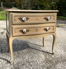 Commode sauteuse à 2 tiroirs