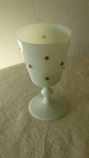 VERRE CALICE EN OPALINE FIN 19
