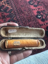 Ancien fume cigarette en press