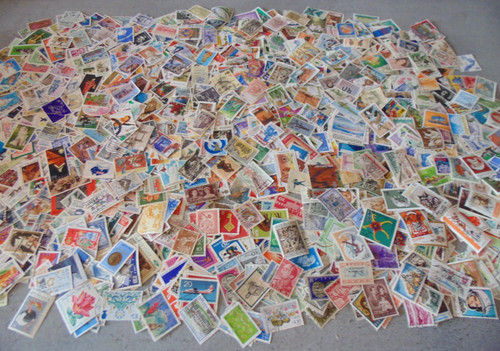 Lot 1500 timbres - de,