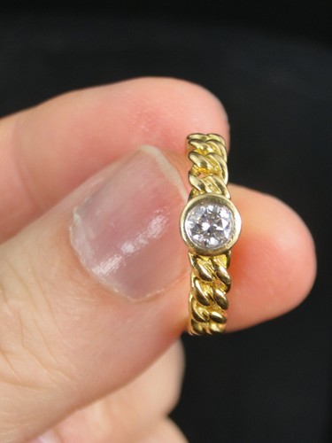 Tres jolie bague jaune - tres, or