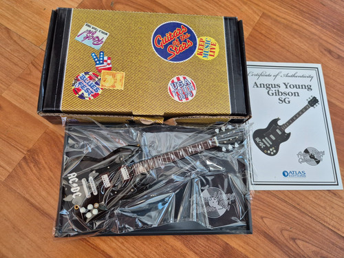 Atlas editions angus young - atlas,