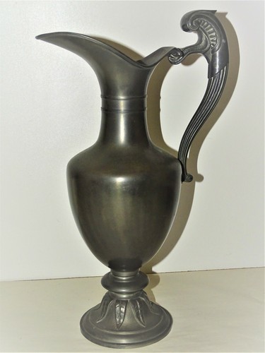 Belle ancienne grande aiguiere - grande,