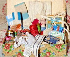 LOT de MERCERIE et COUTURE ANCIENNE dans une BOITE en TISSU FLEURI