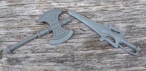 Lot armes hache - lot, Épée
