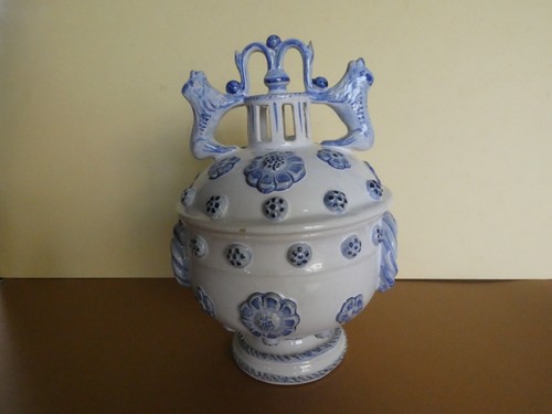 Pot couvert signé émile - pot,