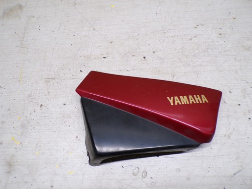 Cache laterale gauche yamaha - laterale,
