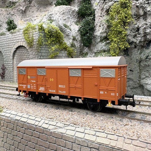 Wagon couvert type j2 - wagon,