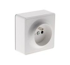 Prise électrique simple 2P+T